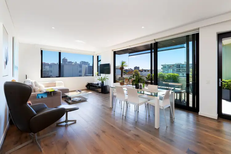 73/20 McLachlan Avenue