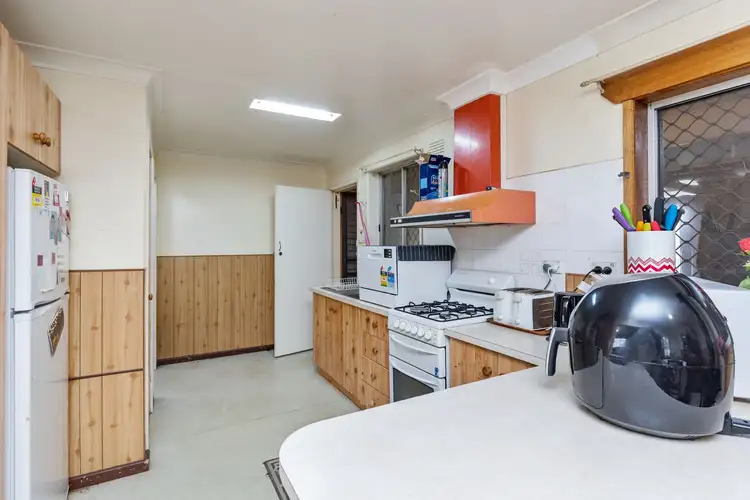 Second view of Homely house listing, 33 Leavenworth Drive, Mount Austin NSW 2650