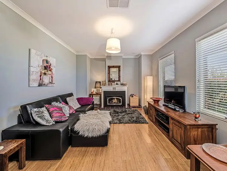 Second view of Homely house listing, 6 Turnwood Vista, Wanneroo WA 6065