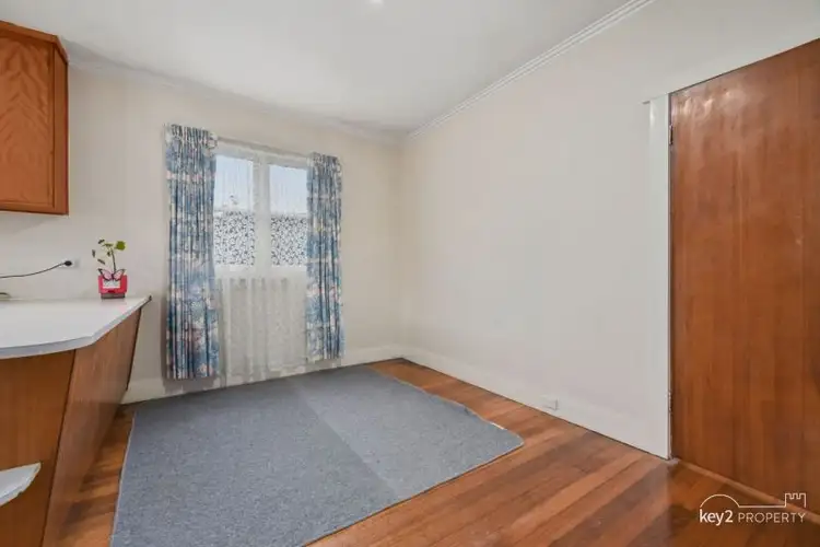 Fifth view of Homely house listing, 10 Pitt Avenue, Trevallyn TAS 7250