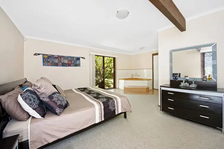 Fifth view of Homely house listing, 4 Roseneath Place, Engadine NSW 2233