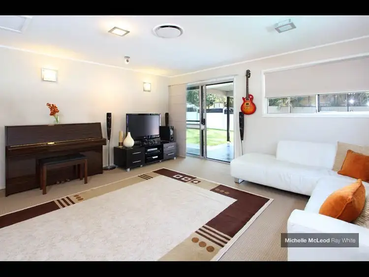 Seventh view of Homely house listing, 2 Star Place, Chapel Hill QLD 4069