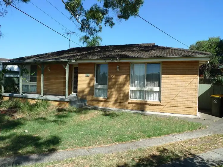 14 Adrian Pl, Greystanes NSW 2145