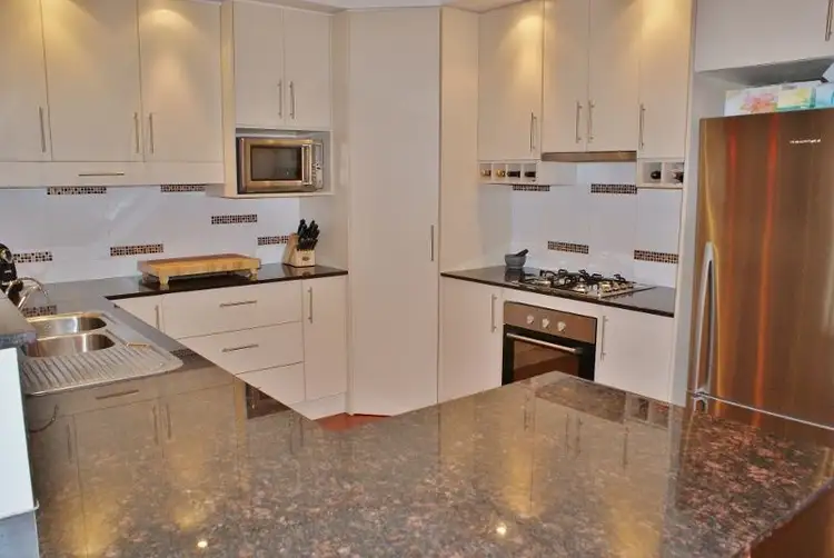 Fifth view of Homely house listing, 2 Varcoe Court, Newborough VIC 3825