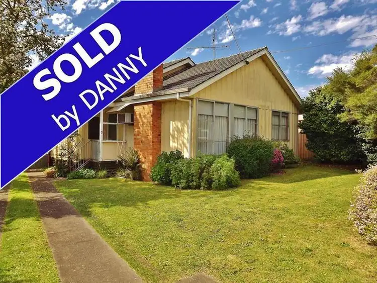 42A Hawker Street, Moe VIC 3825
