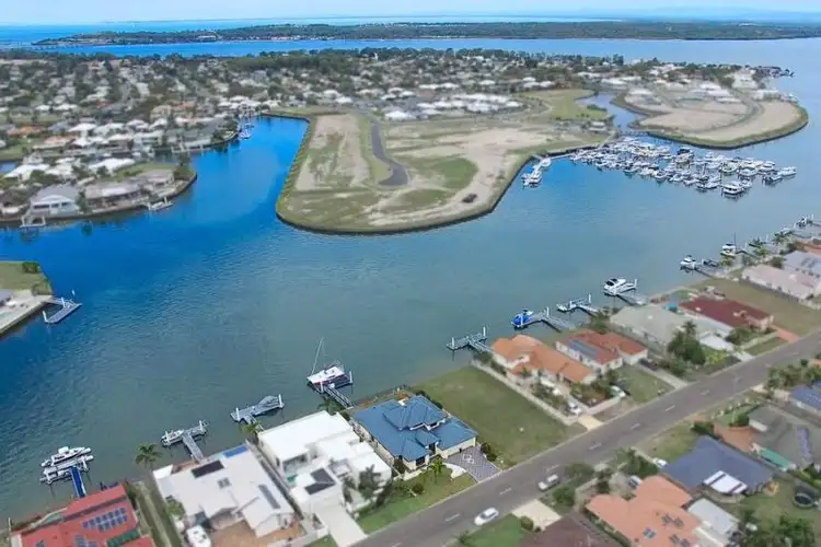 56 Cosmos Avenue, Banksia Beach QLD 4507