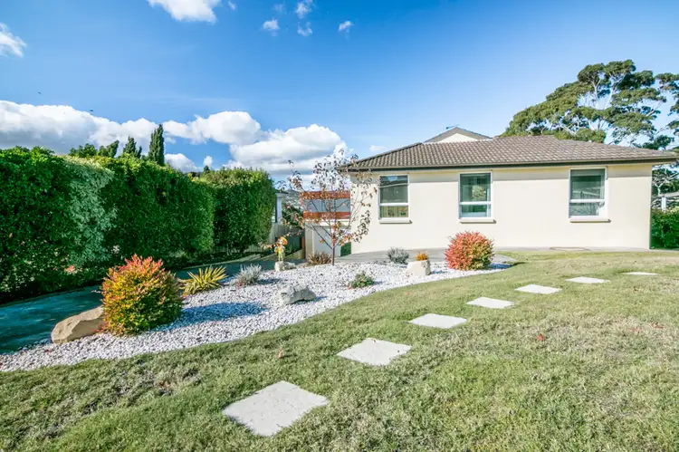 9 Marril Street, Lindisfarne TAS 7015