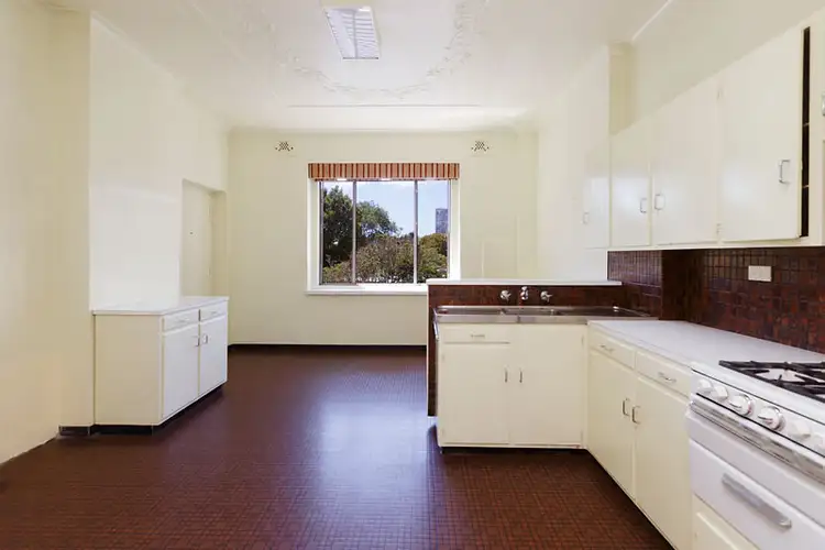 Third view of Homely apartment listing, 5/66 Roslyn Gardens, Elizabeth Bay NSW 2011