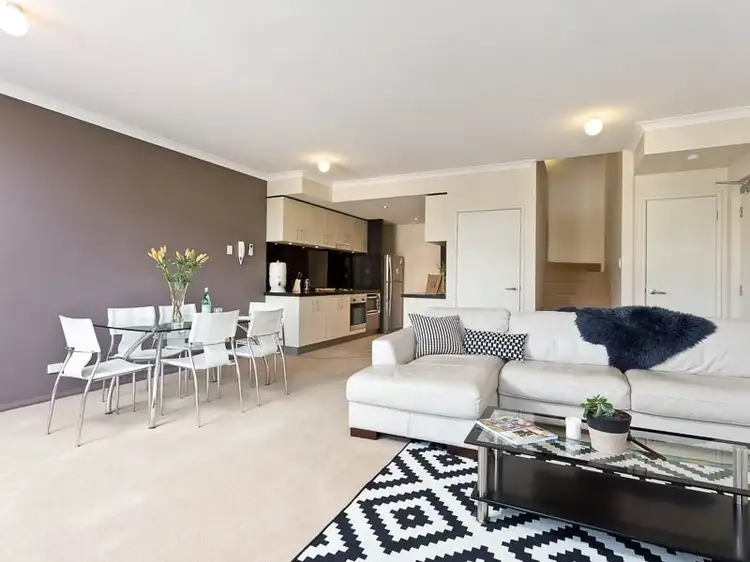 2/11 Brigid Road, Subiaco WA 6008