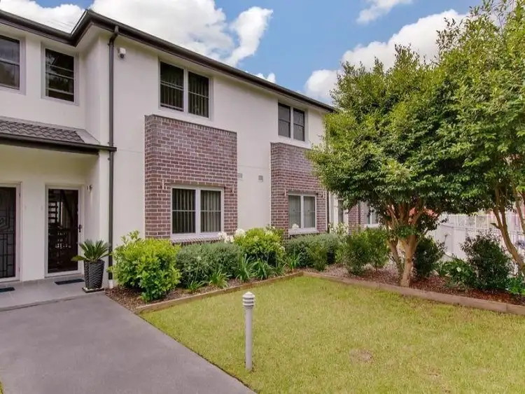 2/2-8 Susan Parade, Castle Hill NSW 2154