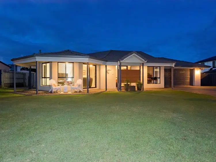 5 Bedarra St, Redland Bay QLD 4165