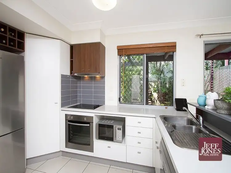 7/8 Eric Road, Holland Park QLD 4121