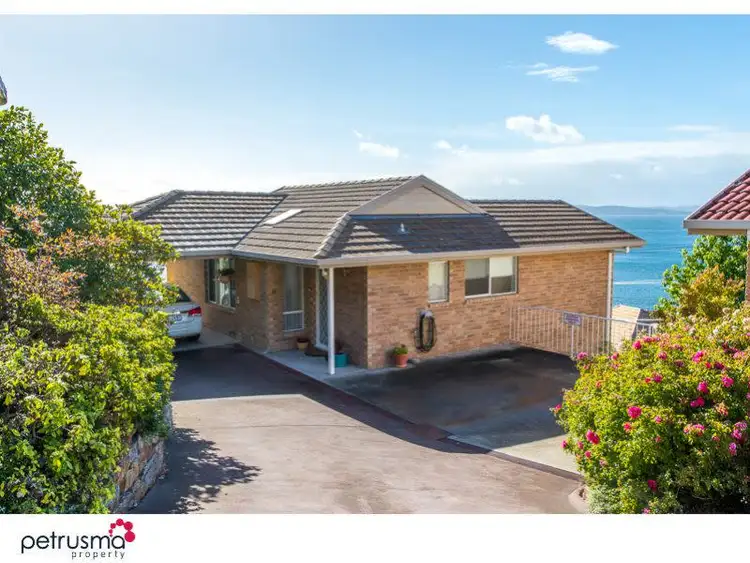 6/1-5 Pauldon Drive, Sandy Bay TAS 7005