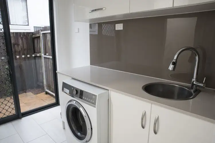 Fifth view of Homely house listing, 2/751 Ashmore Road, Molendinar QLD 4214