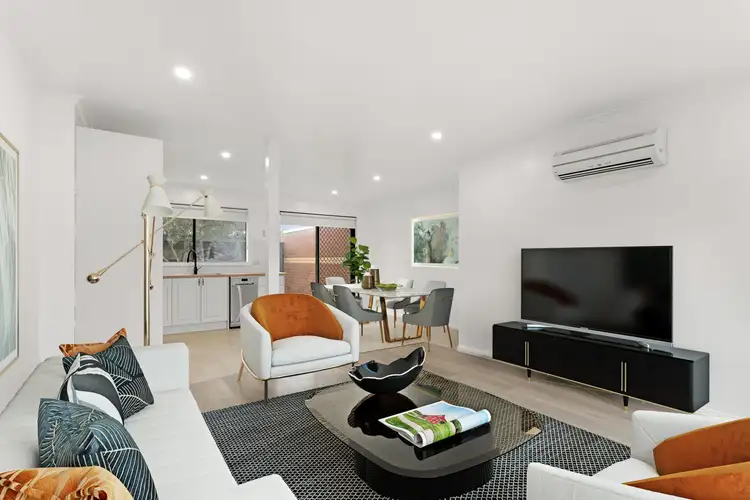 Main view of Homely unit listing, 3/4-6 Camdale Close, Hampton Park VIC 3976