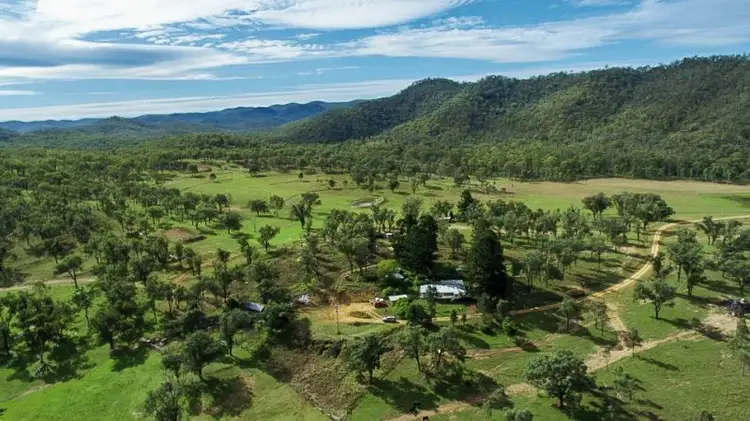 37 Pine Mountain Creek Road