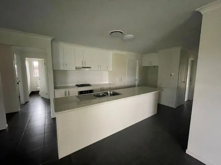 Second view of Homely house listing, 7 Freeman Close, Chinchilla QLD 4413