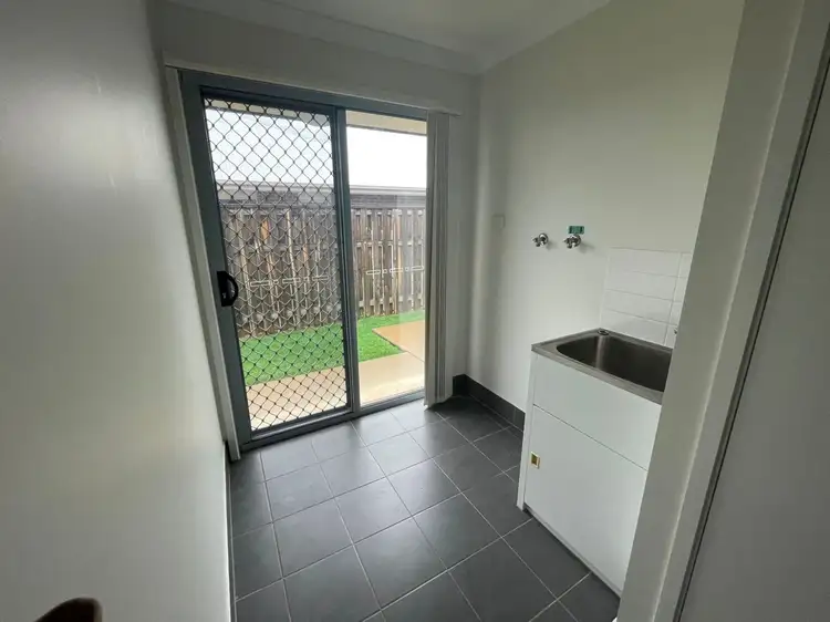 Fifth view of Homely house listing, 7 Freeman Close, Chinchilla QLD 4413