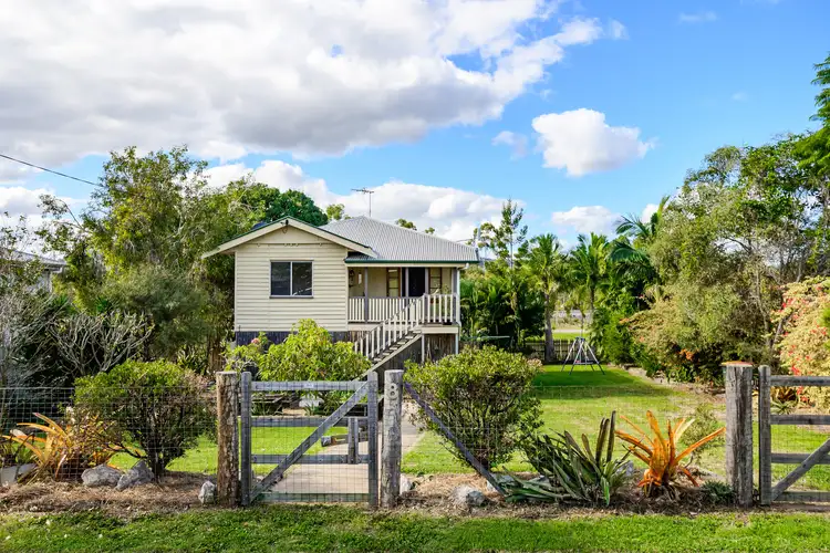 8 Raglan Street, Mount Larcom QLD 4695