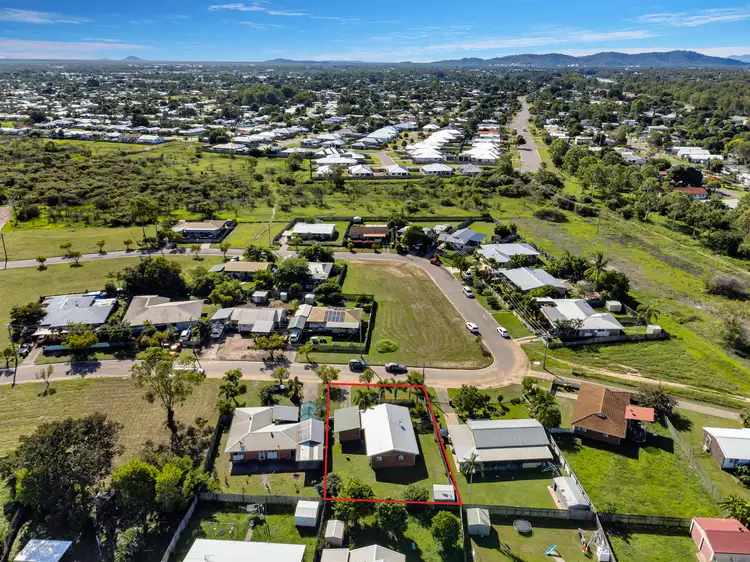 Third view of Homely house listing, 8 Josephine Crescent, Rasmussen QLD 4815