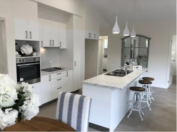 124/2-20 Island View Drive, Urangan QLD 4655