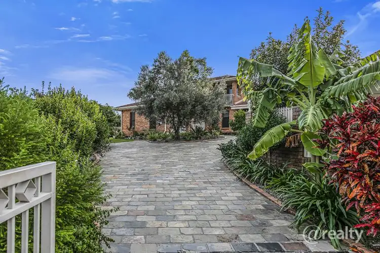 Second view of Homely house listing, 8 Bixby Court, Mcdowall QLD 4053