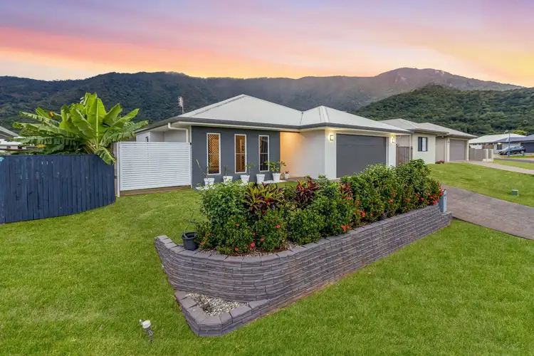 7 Cleveland Court, Redlynch QLD 4870