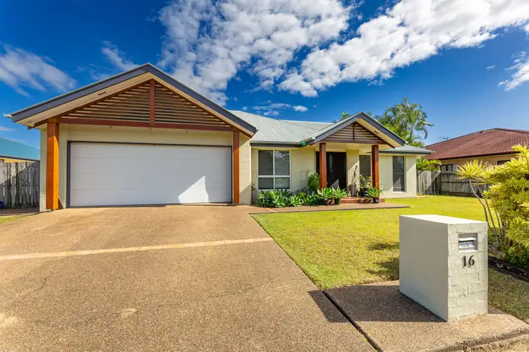 16 Lakeview Drive