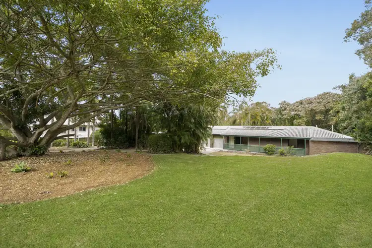 17 Sycamore Street, Redland Bay QLD 4165