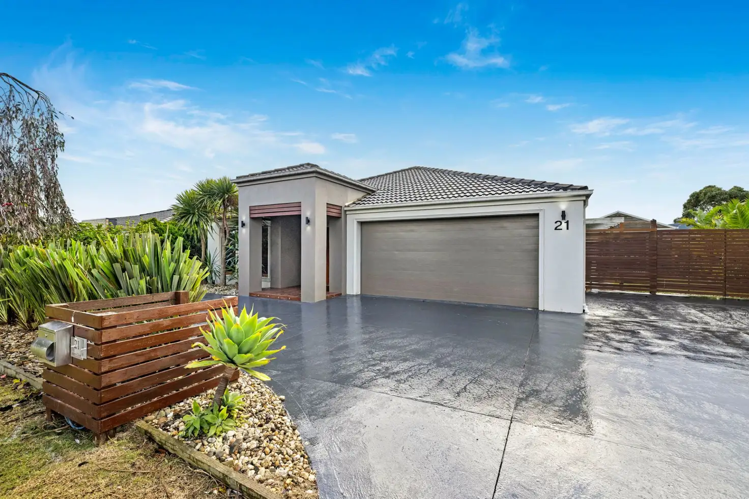 Main view of Homely house listing, 21 Lynn Close, Mornington VIC 3931