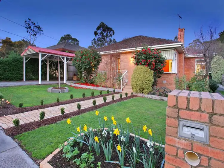 Main view of Homely unit listing, 1/7 Lemon Grove, Nunawading VIC 3131