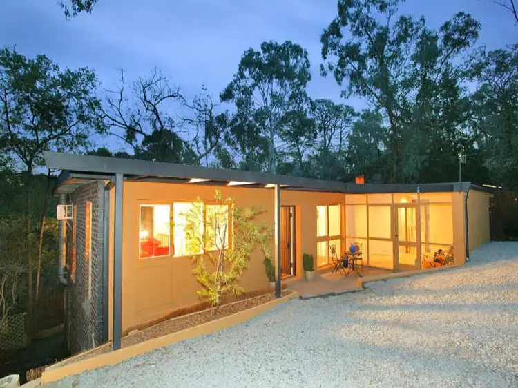 6 Valias Street, Warrandyte VIC 3113