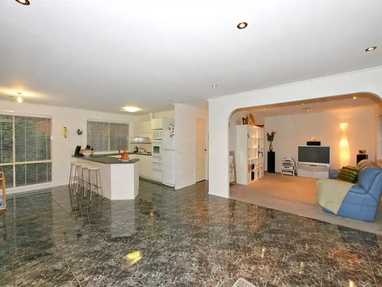 Fifth view of Homely house listing, 31 Azarow Circuit, Croydon South VIC 3136