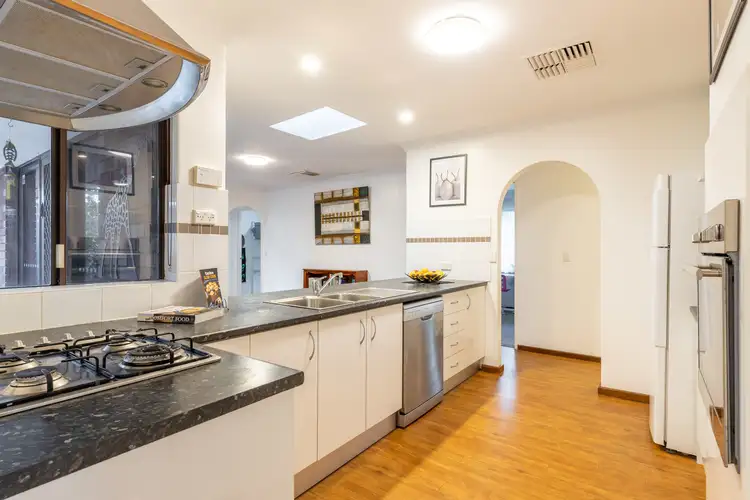 Sixth view of Homely house listing, 8 Diemen Court, Heathridge WA 6027