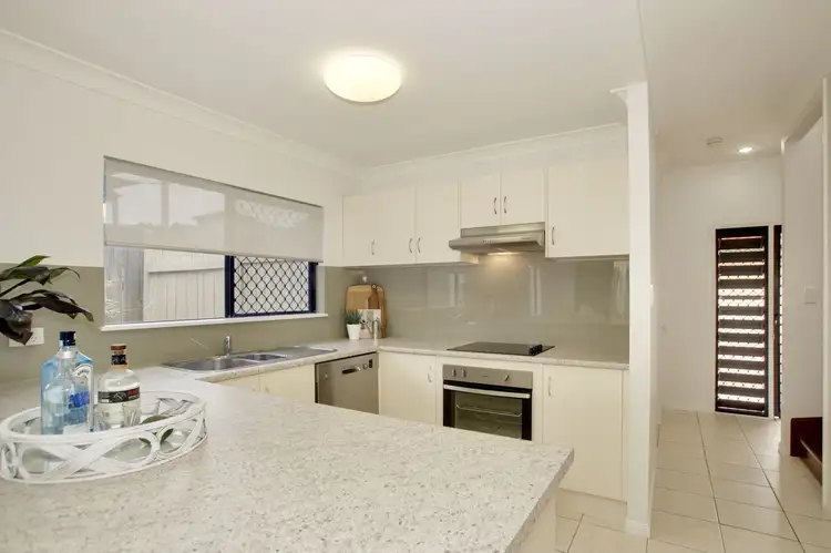 Third view of Homely townhouse listing, 6/185-187 Kamerunga Road, Freshwater QLD 4870