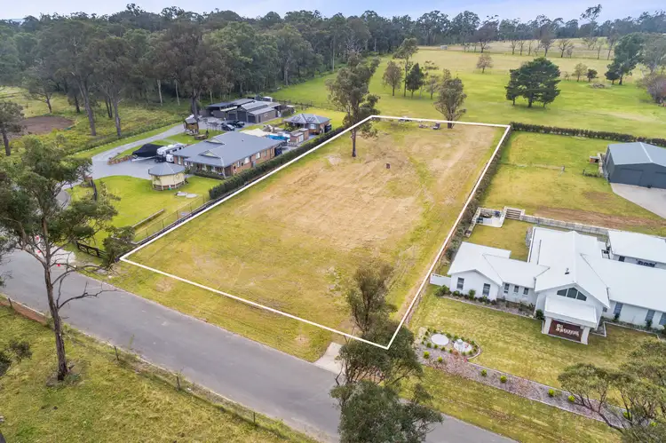 22 Grey Gum Place, Tahmoor NSW 2573