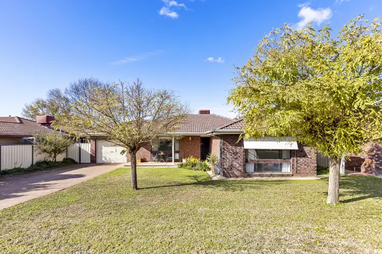 23 Naretha Street, Glenfield Park NSW 2650