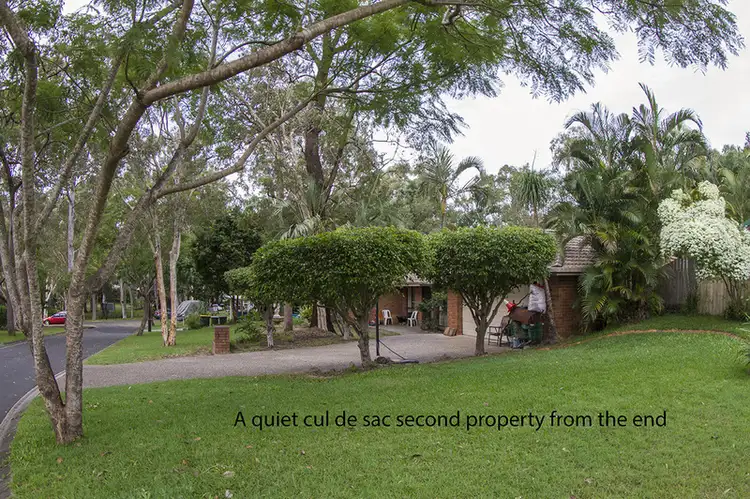 27 SPRINGFIELD PLACE, Forest Lake QLD 4078