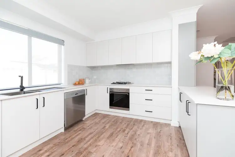 Fifth view of Homely house listing, 2/12 Wade Street, Turvey Park NSW 2650