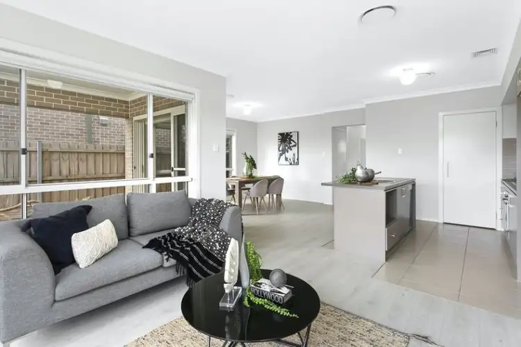 15 Carisbrook Street, North Kellyville NSW 2155