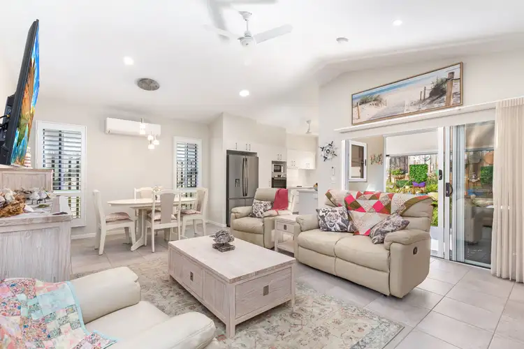 Second view of Homely retirement listing, 19/2-20 Island View Drive, Urangan QLD 4655
