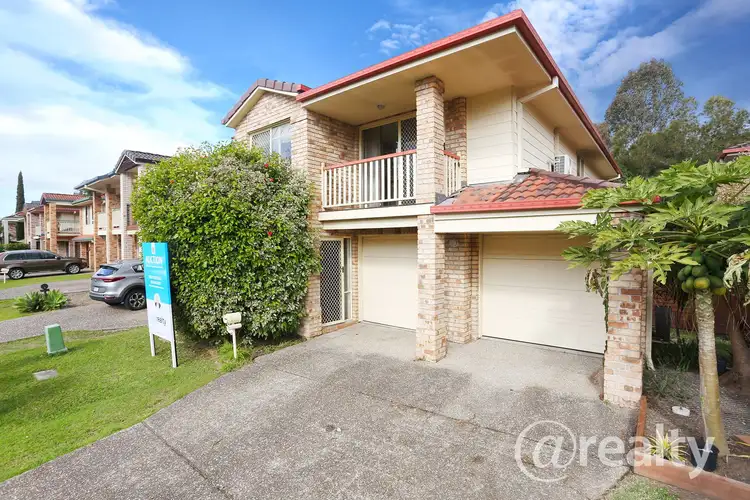 16 Araluen Place, Carindale QLD 4152