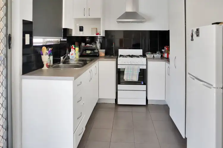 3 Agnew Place, Armadale WA 6112