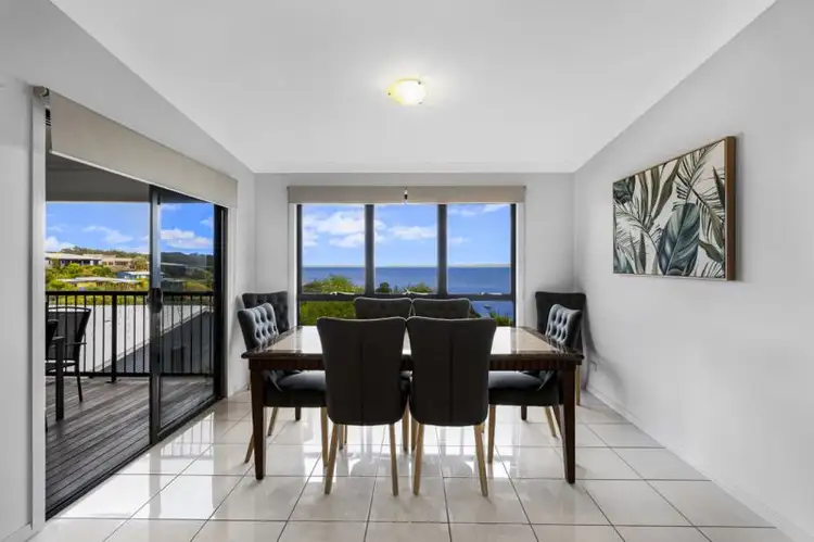8 Ramosus Crescent, Tangalooma QLD 4025
