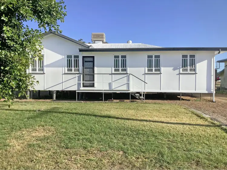 123 Falcon St, Longreach QLD 4730