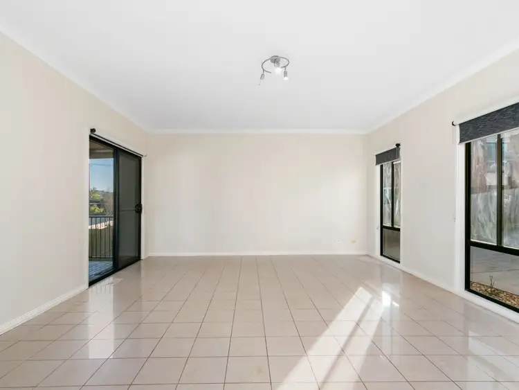 Sixth view of Homely unit listing, 2/25 Henshall Street, Warragul VIC 3820