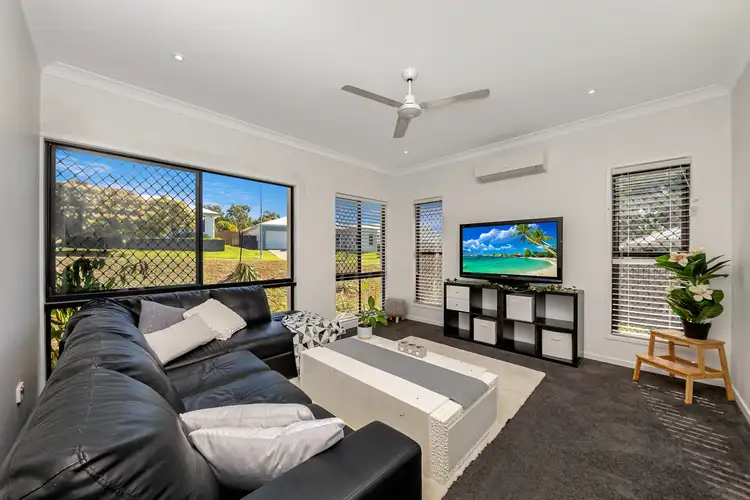 10 Holbourne Street, Bushland Beach QLD 4818