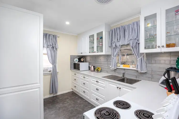 Second view of Homely house listing, 5 Buna Street, Ashmont NSW 2650