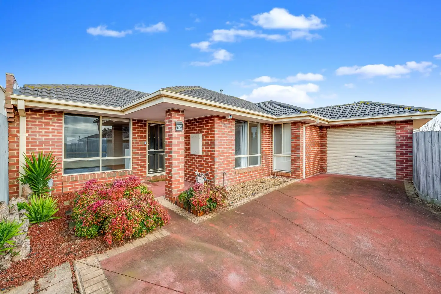 Main view of Homely unit listing, 2/10 Darlington Grove, Sydenham VIC 3037