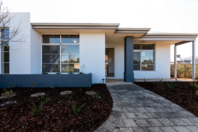 Main view of Homely house listing, 8 Caribbean turn, Aubin Grove WA 6164